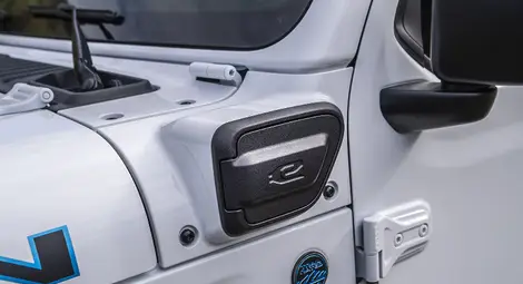 Новият Jeep® Wrangler PHEV покорява зимата с електрическо задвижване на всички колела /галерия/ Новият Jeep® Wrangler PHEV покорява зимата с електрическо задвижване на всички колела /галерия/