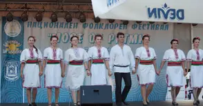 Четири награди взеха в Балчик  танцьори и певци от Басарбово