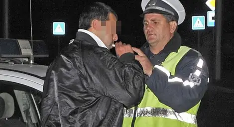 Рекорд: Пиян до припадък кара с 4,27 промила