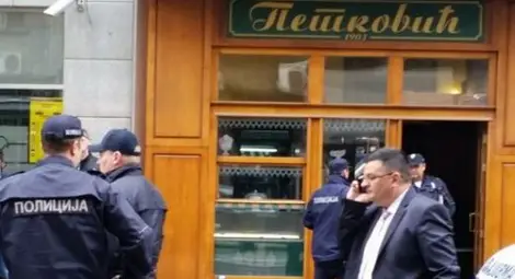 Самоубиецът се е взривил в сладкарница на бивш министър