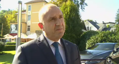 Румен Радев: Натискът към България по темата за РС Македония ще се засилва