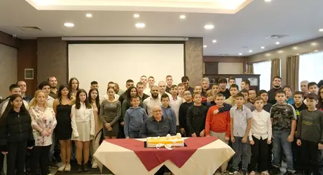 Отличниците в щангите със заслужени  награди от проф. Кирил Панайотов