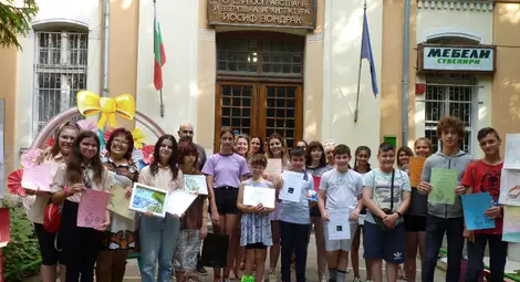 Десети юбилеен конкурс &bdquo;Мисли в зелено&ldquo;  в ПГДВА &bdquo;Йосиф Вондрак&ldquo;-Русе /галерия/