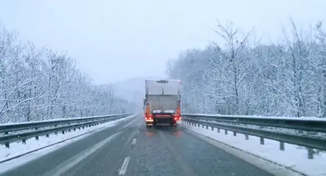 Дъжд и сняг днес, остава хладно Дъжд и сняг днес, остава хладно