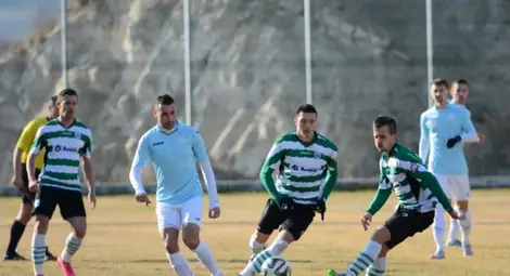 10 дунавци надиграха „Черно море“, но загубиха от варненски съдия 10 дунавци надиграха „Черно море“, но загубиха от варненски съдия