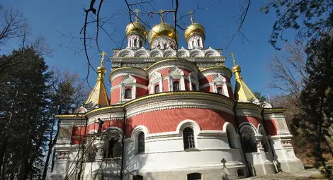 Обраха "Златната" църква в Шипка
