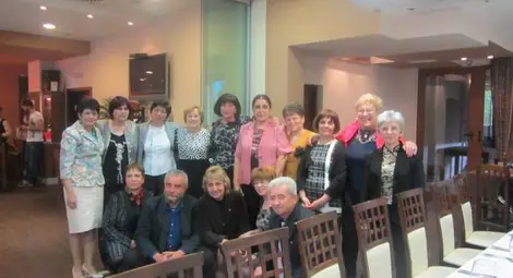 Русе домакинства на поредната среща на випуск 77 на ИПУ "Дочо Михайлов" Русе домакинства на поредната среща на випуск 77 на ИПУ "Дочо Михайлов"