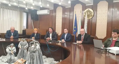 Русе очаква около 300 състезатели за световното по кану-маратон Русе очаква около 300 състезатели за световното по кану-маратон