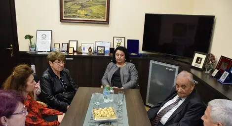 Русенският университет присъди почетното звание "Доктор хонорис кауза" на академик Васил Сгурев