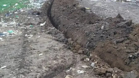 Огради и охрана спират достъпа до сметищата на Бяла и Две могили