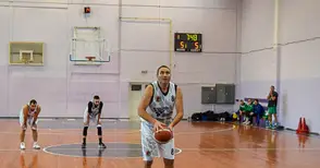 Баскетболистите победиха тим с баща и син в състава