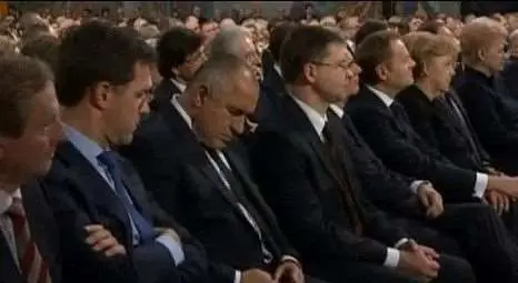 Бойко Борисов: Не съм спал в Осло, четях си SMS-ите Бойко Борисов: Не съм спал в Осло, четях си SMS-ите