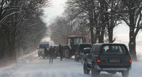 Десетки автомобили закъсаха в Русенско /галерия/