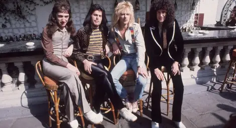 Мъж изпълни &bdquo;Бохемска рапсодия&rdquo; с 42 различни гласа