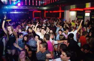 "Майки срещу насилието": Ректори подкрепят чалга индустрията