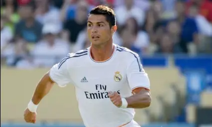 Роналдо подписва новия си договор днес на "Бернабеу"