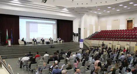 Започна Иновационният лагер за декарбонизация на транспорта в Русе и региона