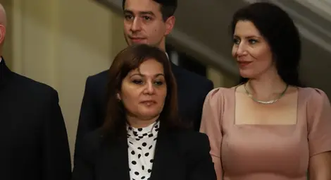 Сербезова вика експертен съвет заради ниската ваксинация, пристигат и ваксините за деца