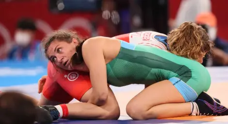 Евелина Николова ще се бори за бронзов медал