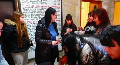 Сувенирите от коледния базар в Ценово изкупени за минути