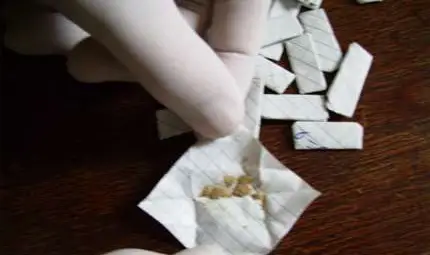 Русенски наркоман си гълта дозата, за да не я открие полицията