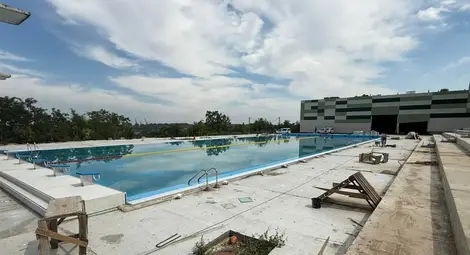 30 ноември е новата крайна дата  за завършване на Плувния комплекс