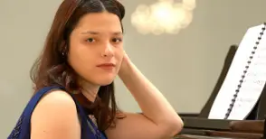 Студентка в Италия и професор в Швейцария подаряват концерт на публиката в Русе