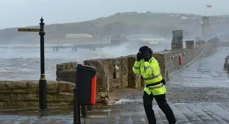 Вижте най-ужасната буря на Острова от 30 години! 