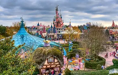 VIVACOM с награди за лоялните си клиенти &ndash; пътуване до Магическия детски парк в Париж и подаръци от Disney Channel