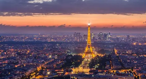 Протест срещу джебчии затвори Айфеловата кула