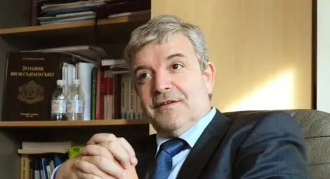 Член на ВСС поиска оставката на Христо Иванов