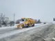 Усложнена е пътната обстановка в област Търговище, снеговалежът продължава