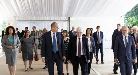 Президентът пред посланиците на ЕС: Натрупаните проблеми изискват нов управленски модел