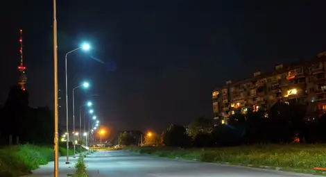 Изграждат ново осветление в осем русенски района Изграждат ново осветление в осем русенски района