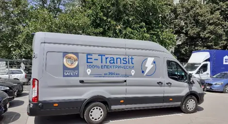 Е-дeалният работник с възможности на тежкоатлет и рафинираност на иконом