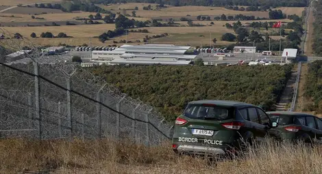 Кабинетът отпусна още 1,2 млн. лева за оградата на границата