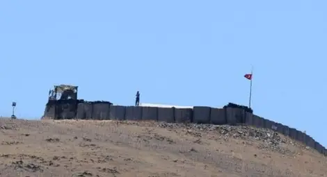 Стена срещу бежанци издигат в турски граничен град