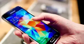 Продажбите на смартфони  растат с близо 40%