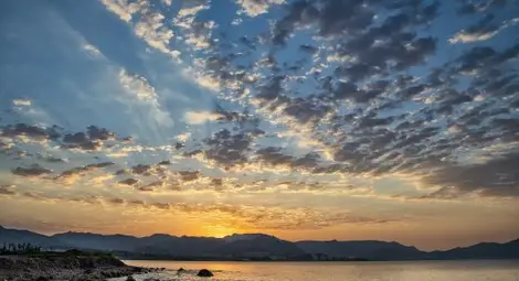 Слънчево в Западна България, дъждовно в Източна. Септември започва с хладно време