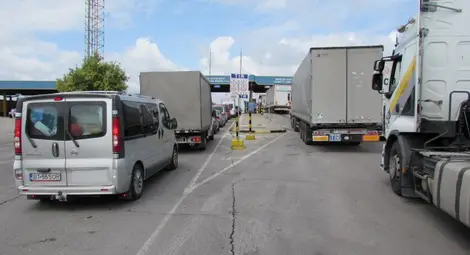 Ограничено ще е движението през Дунав мост при Русе