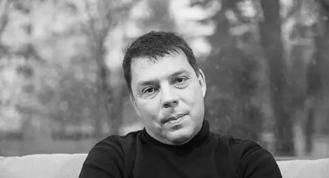 Заглавие в &bdquo;Утро&ldquo; стартира кариерата на единствения одобрен от Гугъл фотограф за Русе