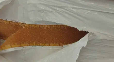 Над 3.5 т филтърна хартия за цигари задържани на Дунав мост в Русе