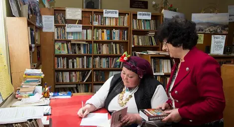 Традициите са живи &ndash; цяло село заживя с български народни носии /галерия/