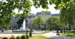 Тройната президентска среща затваря за два дни паркинга на „Дунав плаза“