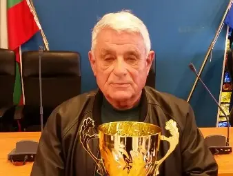 Гребците на „Локо“ за поредна година са номер 1 в България Гребците на „Локо“ за поредна година са номер 1 в България