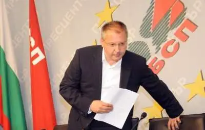 Станишев иска вот на доверие от съпартийците си 