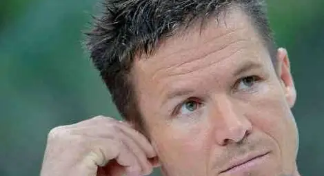  Героят Феликс Баумгартнер на съд за побой