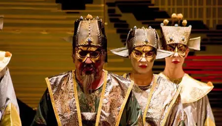 Мощен оперен десант правят русенци на „Раковска“ в София Мощен оперен десант правят русенци на „Раковска“ в София