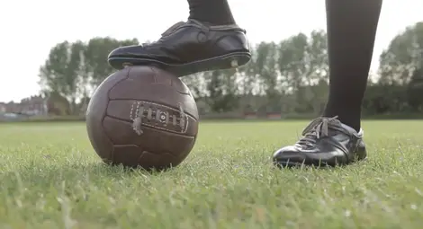 Крикет ражда първия футболен клуб в света