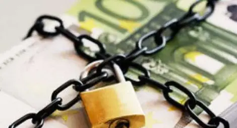 Замразяват депутатските заплати